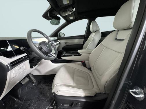 Ecotronic Gray 2025 Hyundai TUCSON Limited