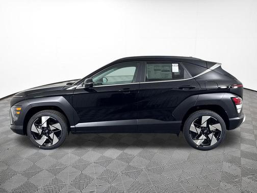 Abyss Black Pearl 2026 Hyundai KONA Limited
