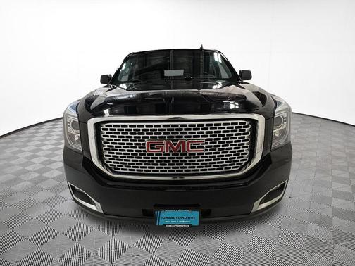 Onyx Black 2017 GMC Yukon XL Denali