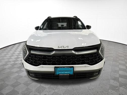 Glacial White Pearl 2024 Kia Sportage S