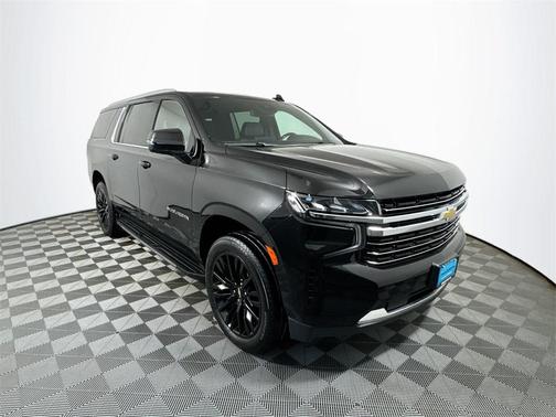 2023 Chevrolet Suburban LT