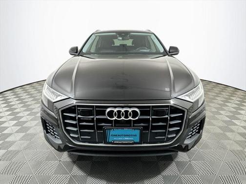 2022 Audi Q8 55 Prestige