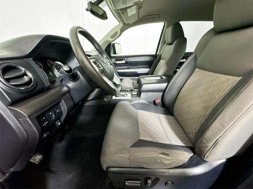 2014 Toyota Tundra SR5