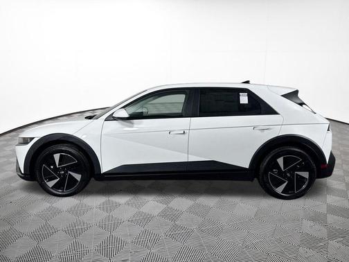 Atlas White 2026 Hyundai IONIQ 5 SEL