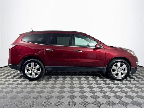 2017 Chevrolet Traverse 2LT