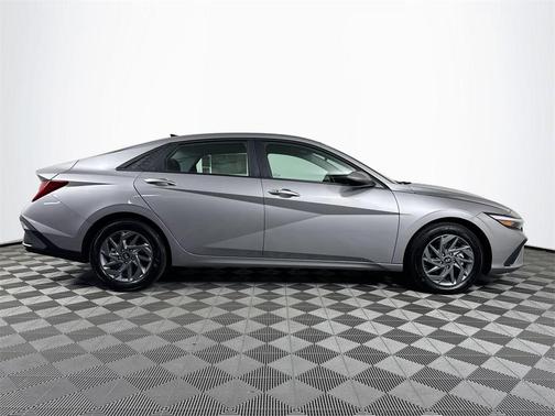 2025 Hyundai ELANTRA HEV Blue