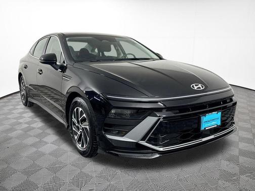 Abyss Black 2026 Hyundai SONATA Hybrid Base
