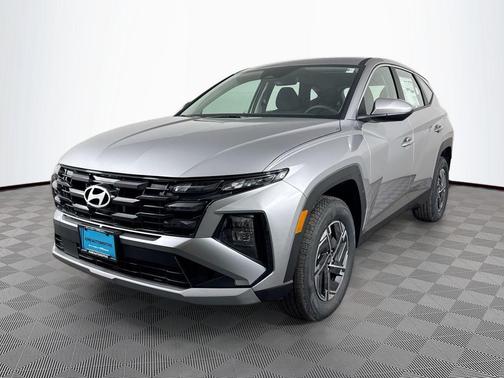 Shimmering Silver 2026 Hyundai TUCSON Hybrid Blue SE