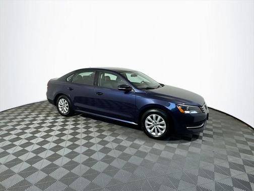 2014 Volkswagen Passat 1.8T S