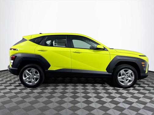 2025 Hyundai KONA SE