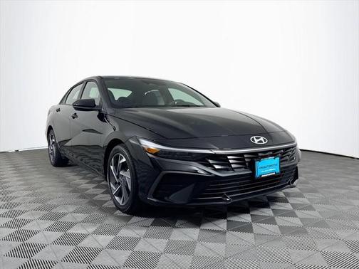 2025 Hyundai ELANTRA Sport