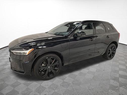 Onyx Black Metallic 2024 Volvo XC60 Recharge Plug-In Hybrid T8 Ultimate Black Edition