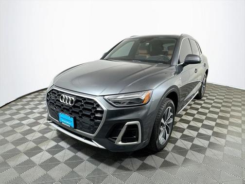 2022 Audi Q5 45 S line Premium Plus