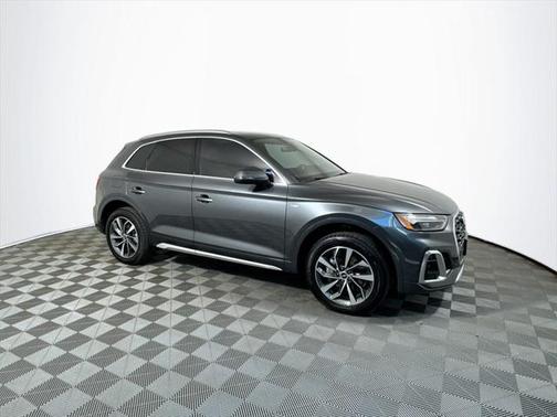 2022 Audi Q5 45 S line Premium Plus