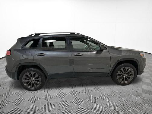 Granite Crystal Metallic Clearcoat 2021 Jeep Cherokee Latitude Lux