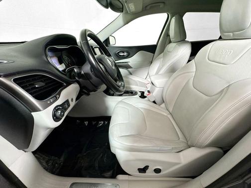 Granite Crystal Metallic Clearcoat 2020 Jeep Cherokee Limited