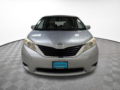 Silver Sky Metallic 2011 Toyota Sienna LE