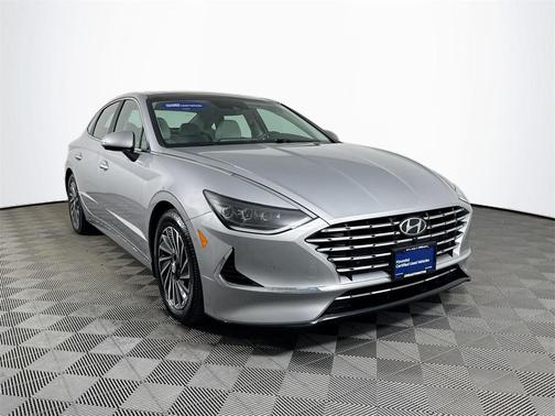 2023 Hyundai SONATA Hybrid Limited