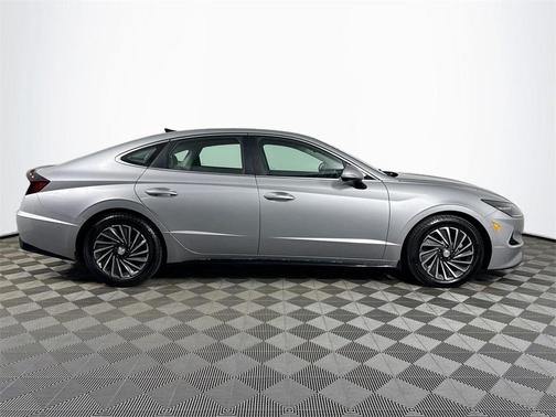 2023 Hyundai SONATA Hybrid Limited