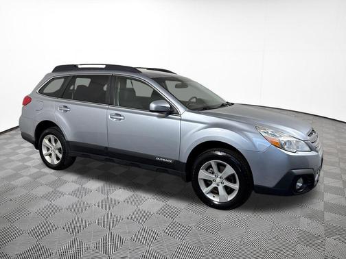 Ice Silver Metallic 2013 Subaru Outback 2.5i Premium