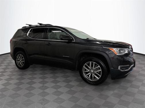 2017 GMC Acadia SLE-2