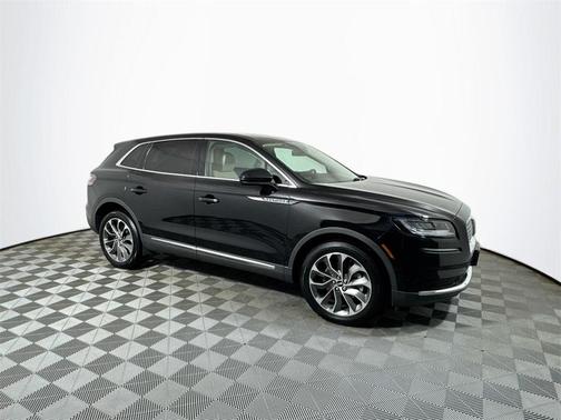 2021 Lincoln Nautilus Reserve