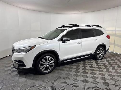 Crystal White Pearl 2019 Subaru Ascent Touring 7-Passenger