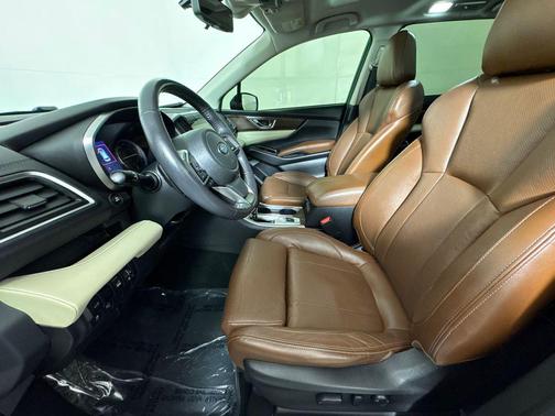 Crystal White Pearl 2019 Subaru Ascent Touring 7-Passenger