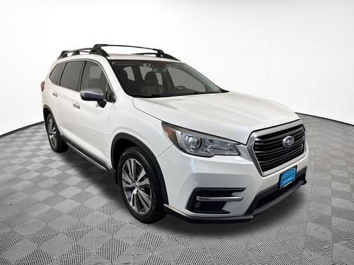 Crystal White Pearl 2019 Subaru Ascent Touring 7-Passenger