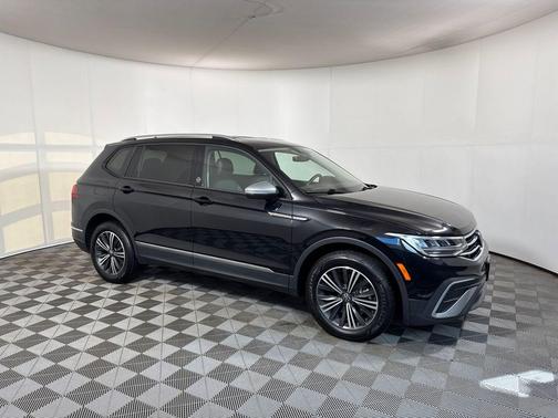 2024 Volkswagen Tiguan 2.0T Wolfsburg Edition