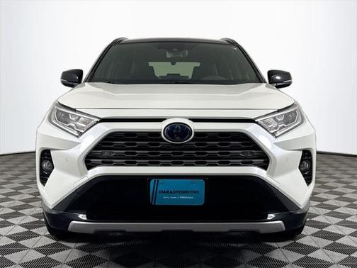2019 Toyota RAV4 Hybrid SE