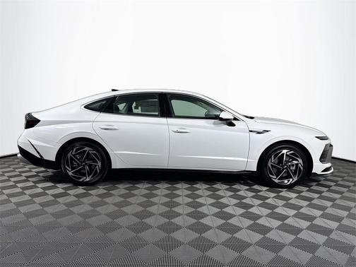 2026 Hyundai SONATA SEL