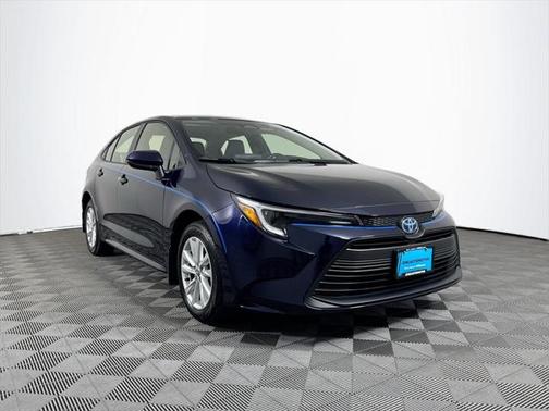 2025 Toyota Corolla Hybrid LE