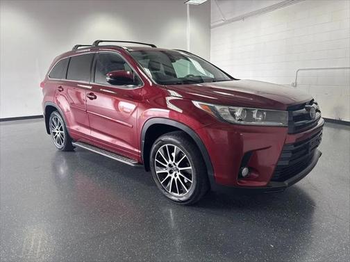 2017 Toyota Highlander SE