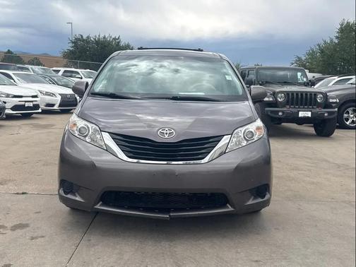 2012 Toyota Sienna LE