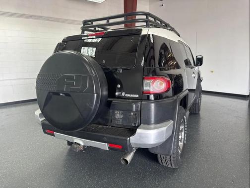 2012 Toyota FJ Cruiser Base