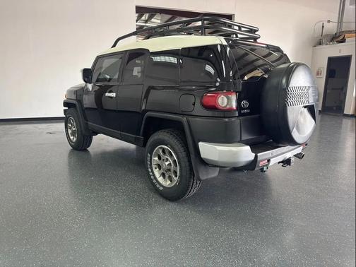 2012 Toyota FJ Cruiser Base
