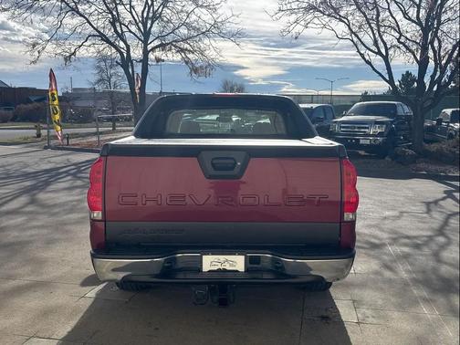 2005 Chevrolet Avalanche 1500 LS
