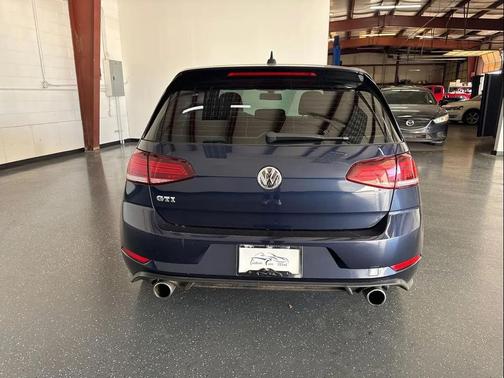 2018 Volkswagen Golf GTI 2.0T S 4-Door