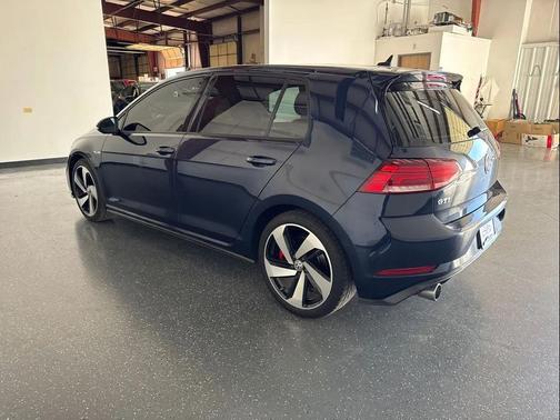 2018 Volkswagen Golf GTI 2.0T S 4-Door