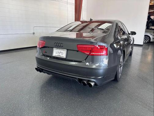 2013 Audi S8 4.0T