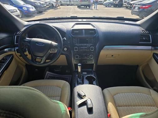 2017 Ford Explorer Base
