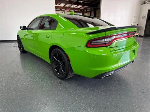 2017 Dodge Charger SXT