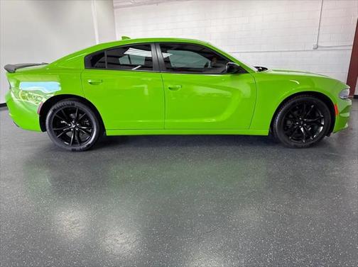 2017 Dodge Charger SXT
