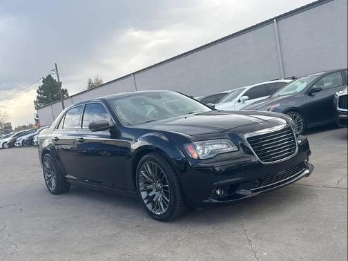 2013 Chrysler 300C Varvatos Collection