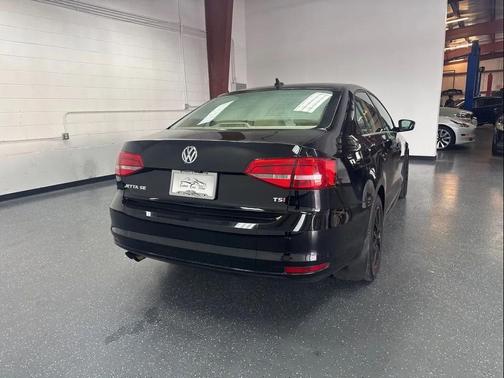 2015 Volkswagen Jetta Auto SE w/Connectivity