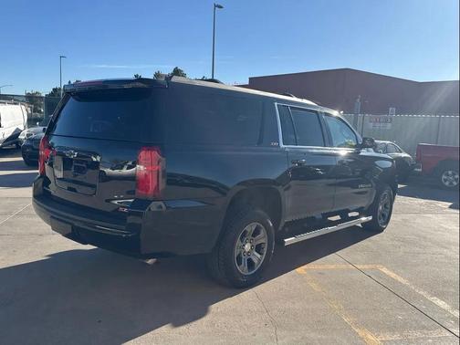 2016 Chevrolet Suburban LT