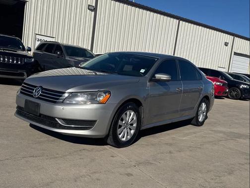 2014 Volkswagen Passat 1.8T S