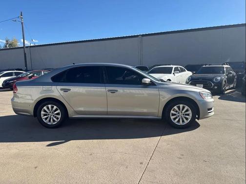 2014 Volkswagen Passat 1.8T S