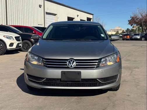 2014 Volkswagen Passat 1.8T S